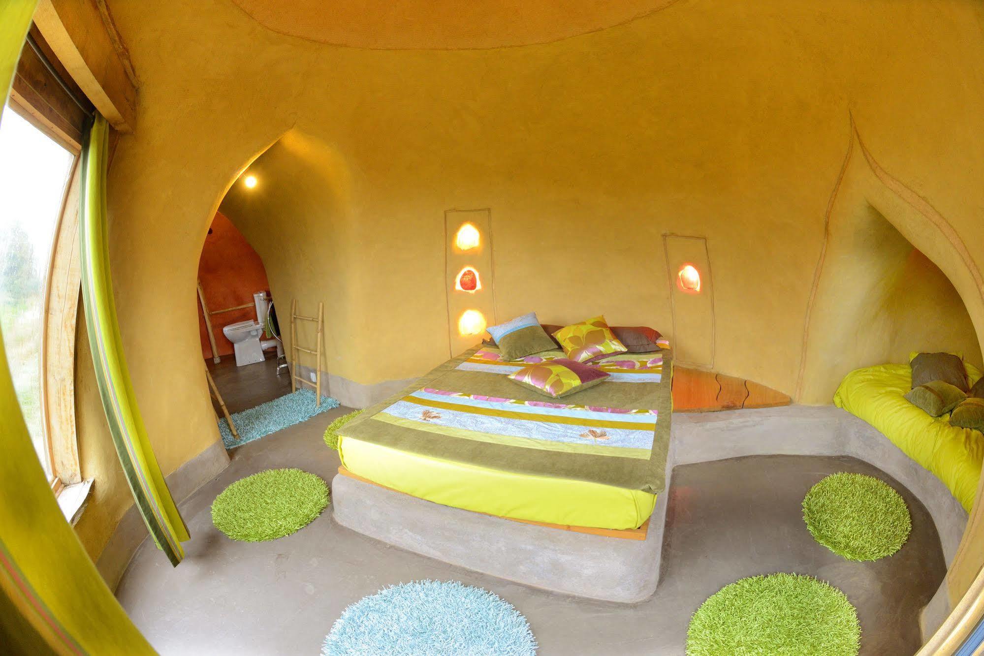 Terragora Lodges - Hebergement Atypique Les Epesses Ngoại thất bức ảnh